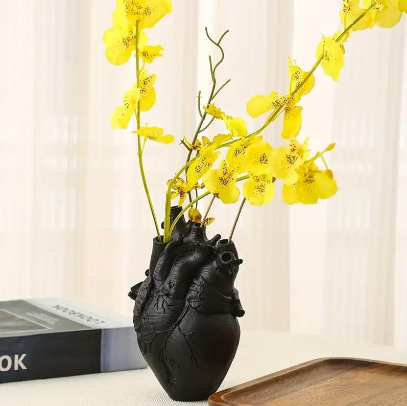 Amazon.co.jp: HUZHIBING ハート花瓶、ゴシック解剖学的樹脂フラワー